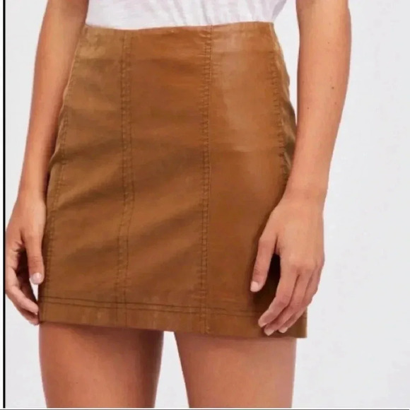 Free People Modern Femme Faux-Leather Mini Skirt Size 0 - Picture 1 of 7